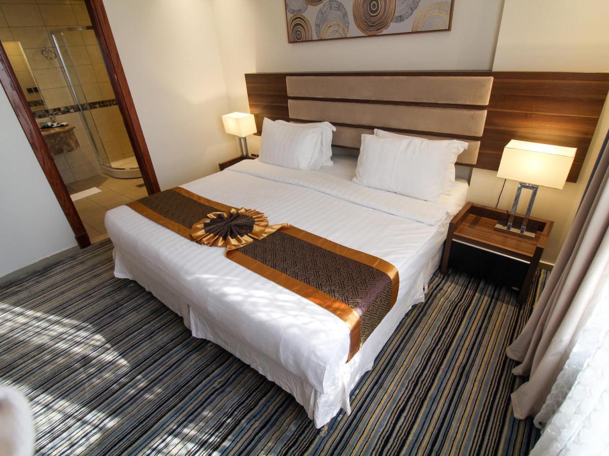 Friesian Hotel Suites 吉达 外观 照片